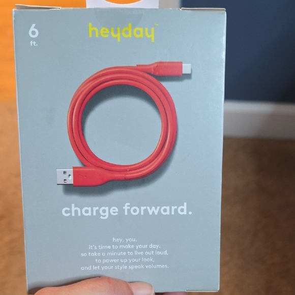 Heyday Orange USB-A to USB-C Soft-Touch Cable - Picture 3 of 3